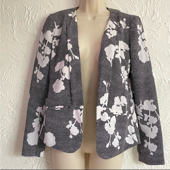 Attention Floral Formal Blazer - Picture 1 of 8